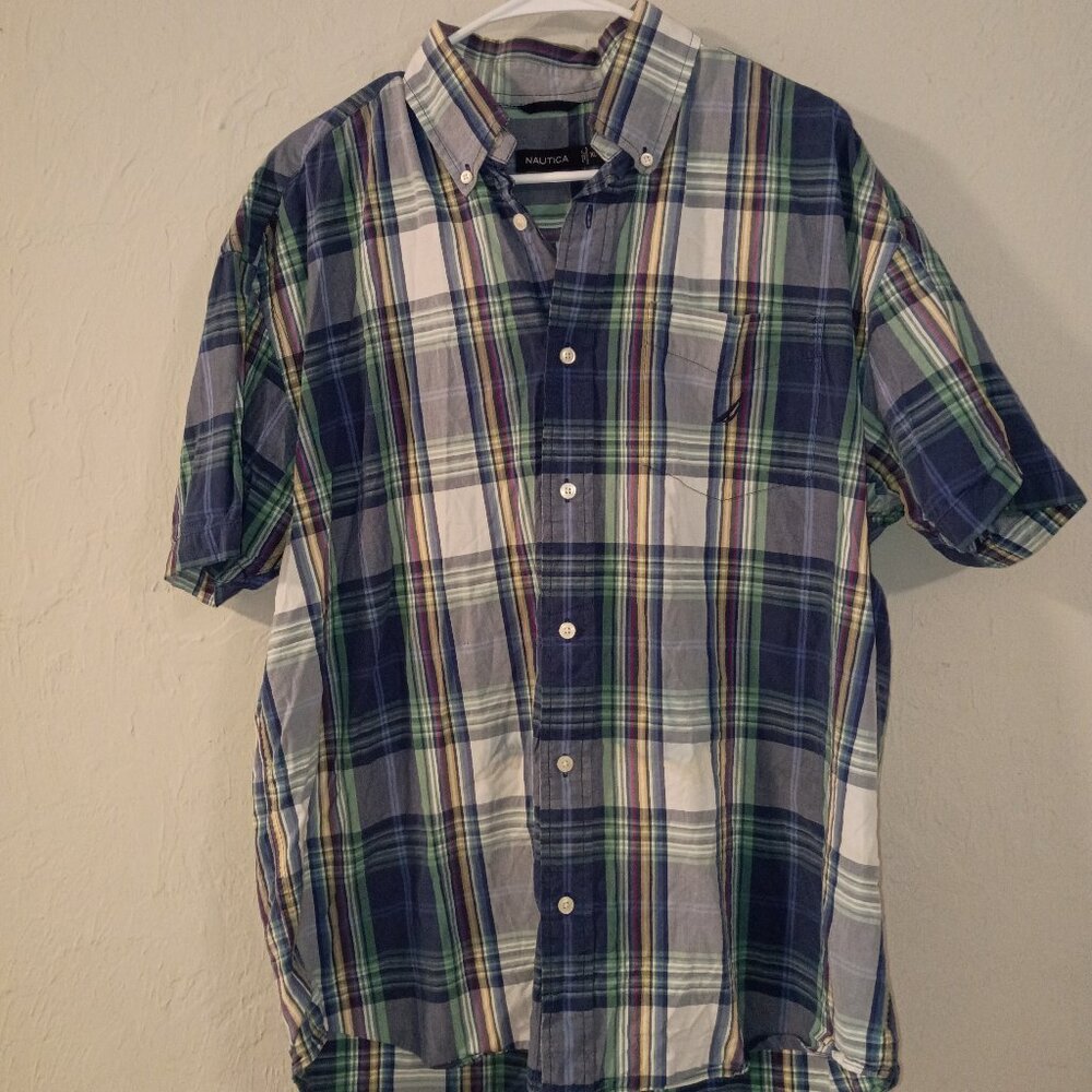 Nautica Men’s Plaid Short-Sleeve Button-Down Shirt – Size XL